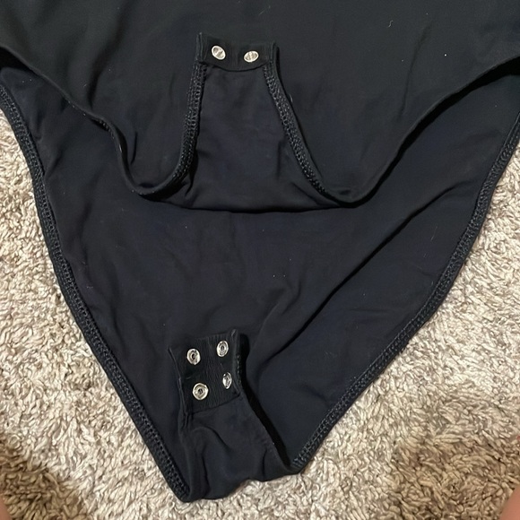 Old Navy Black half sleeve body suit - Picture 3 of 4